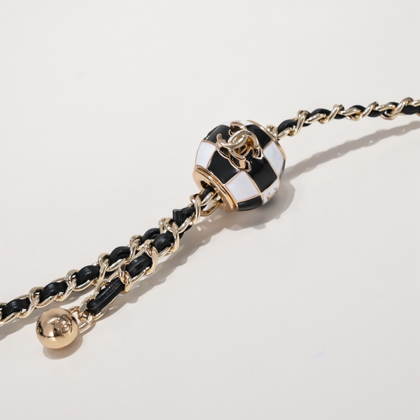 シャネルバッグ角部分ディテール